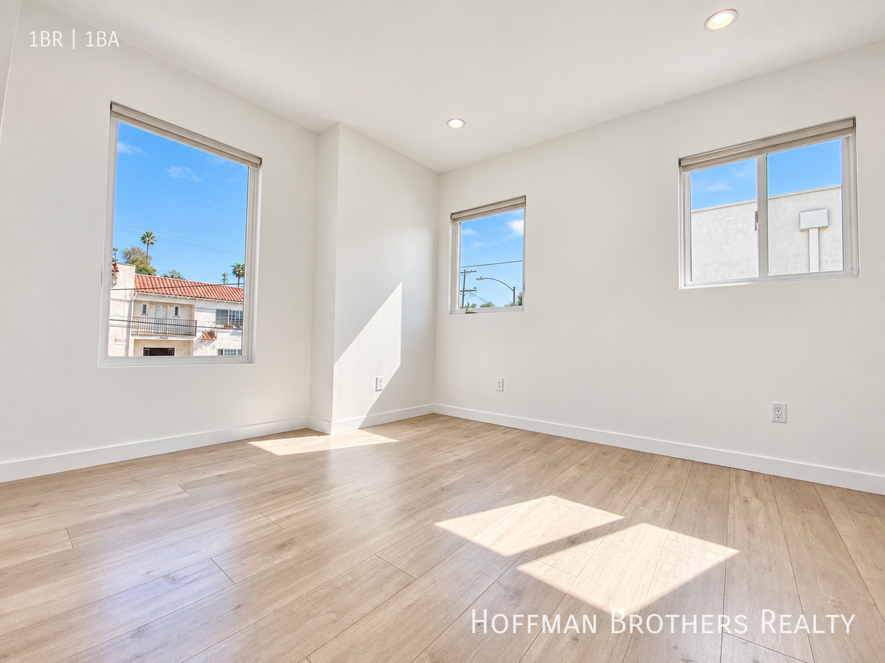 419 1/2 N Coronado St - Photo 2 of 11