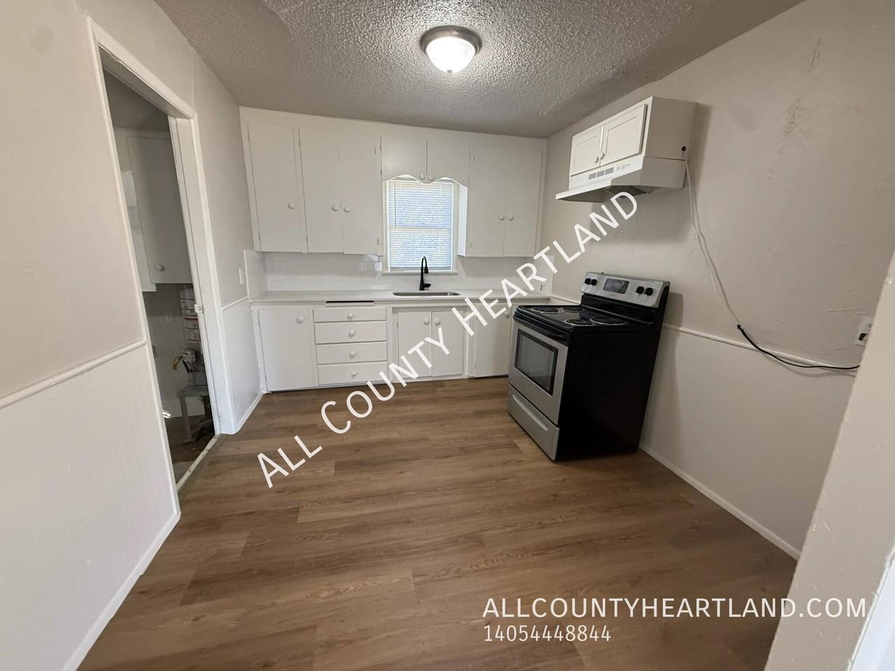 405 Nw 90th St - Photo 3 of 7