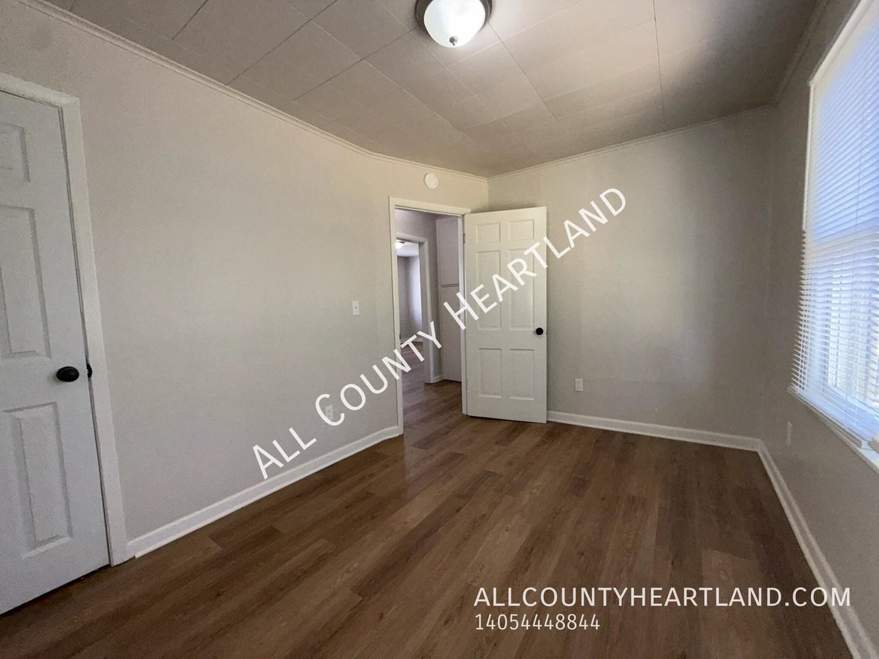 405 Nw 90th St - Photo 6 of 7