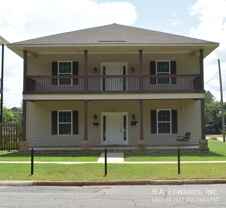 1015 12th St #A - Photo 1 of 1