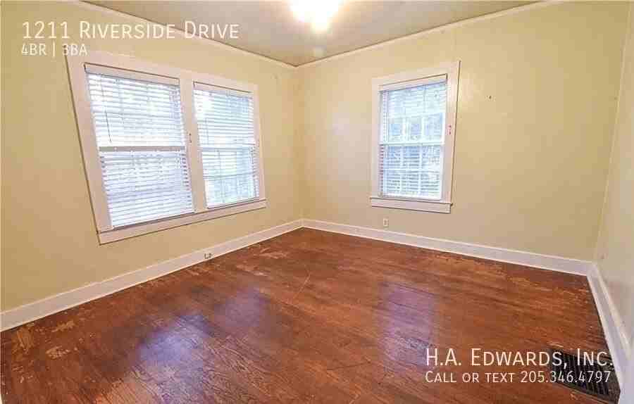 1211 Riverside Dr - Photo 4 of 21