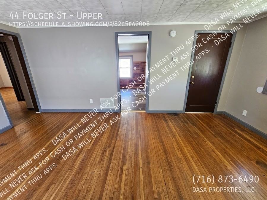 44 Folger St - Photo 4 of 12