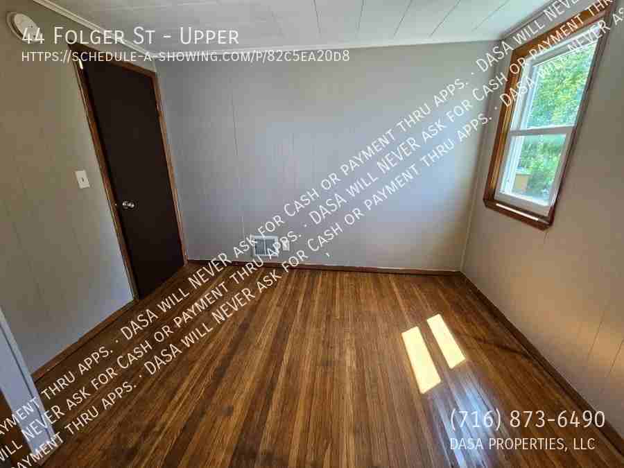 44 Folger St - Photo 6 of 12
