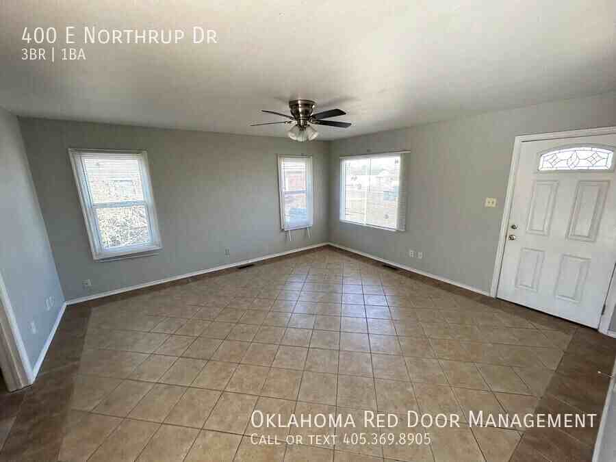 400 E Northrup Dr - Photo 3 of 15