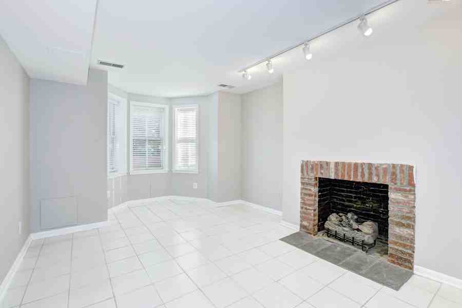 1011 S St Nw #A - Photo 3 of 14
