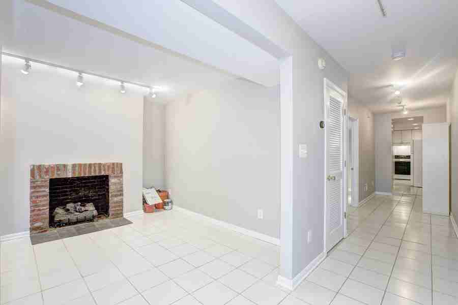 1011 S St Nw #A - Photo 6 of 14