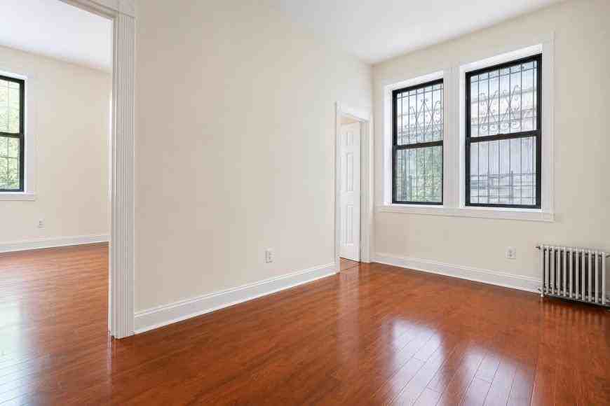 270 Fort Washington Ave - Photo 7 of 10