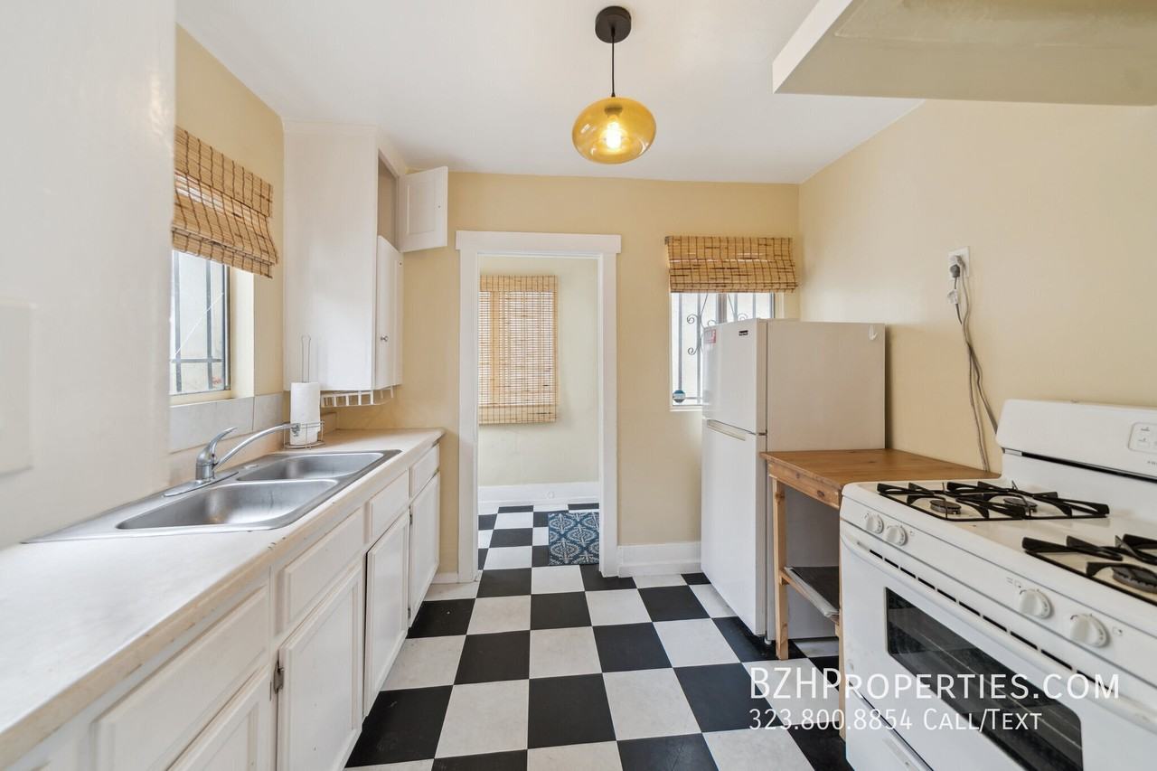 6179 N Figueroa St - Photo 3 of 14