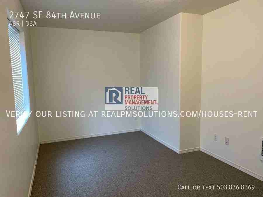 2747 Se 84th Ave - Photo 6 of 40