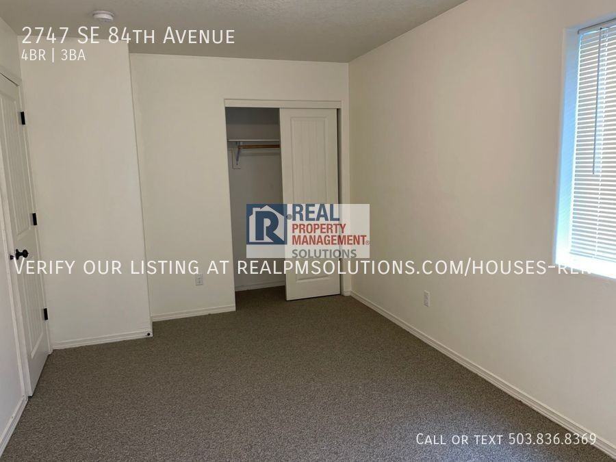 2747 Se 84th Ave - Photo 7 of 40