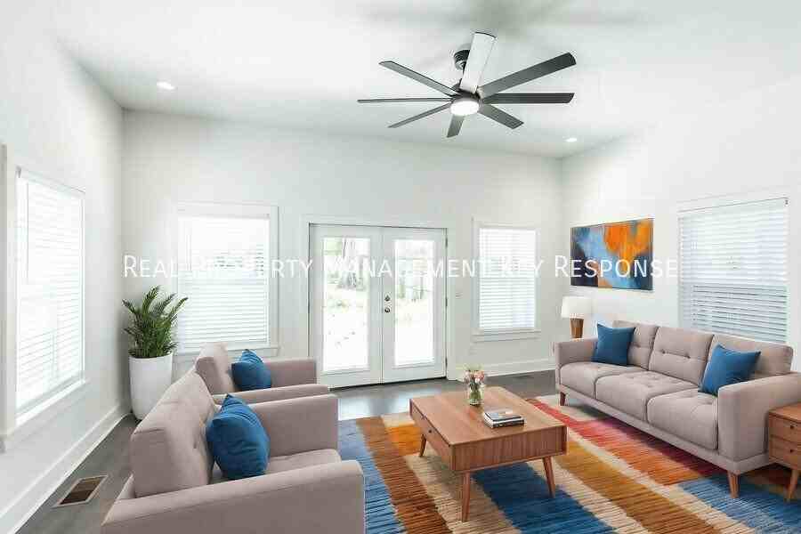 1711 17th Ave N - Photo 5 of 32