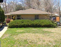 featured image of 835 Bowen St