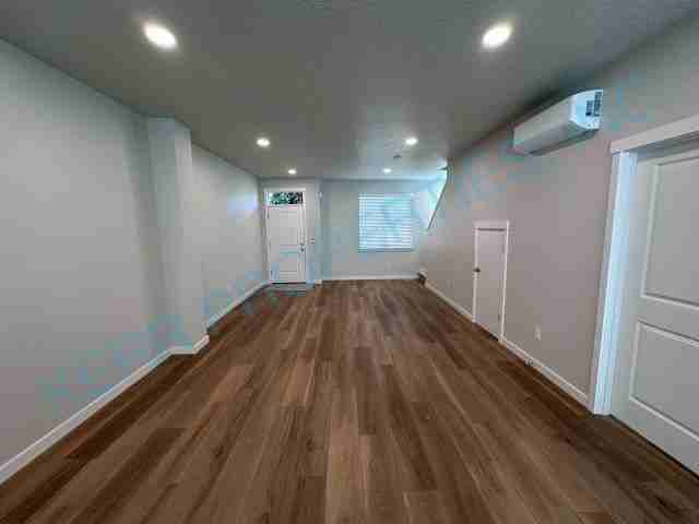 8556 Se Lafayette St - Photo 4 of 17
