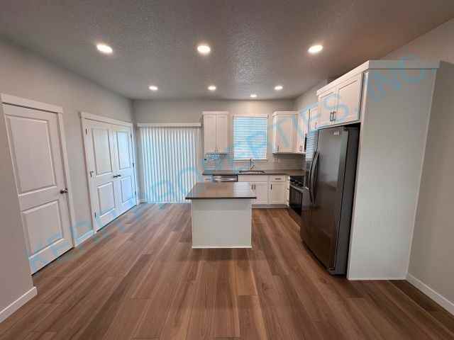 8556 Se Lafayette St - Photo 5 of 17