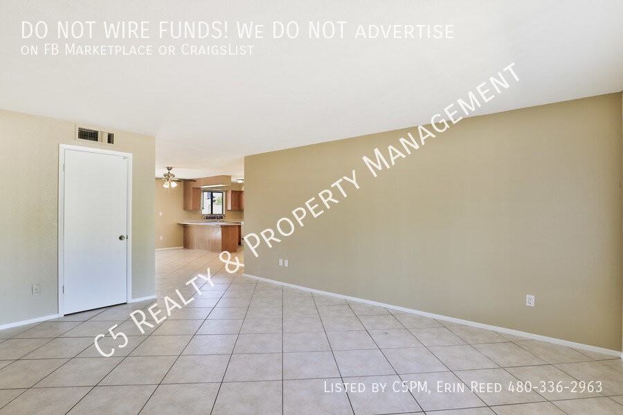 217 E Fordham Dr - Photo 4 of 23