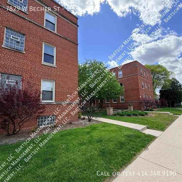 7829 W Becher St #23 - Photo 2 of 10
