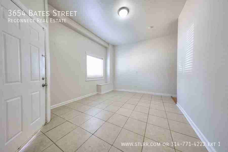 3654 Bates St - Photo 3 of 15