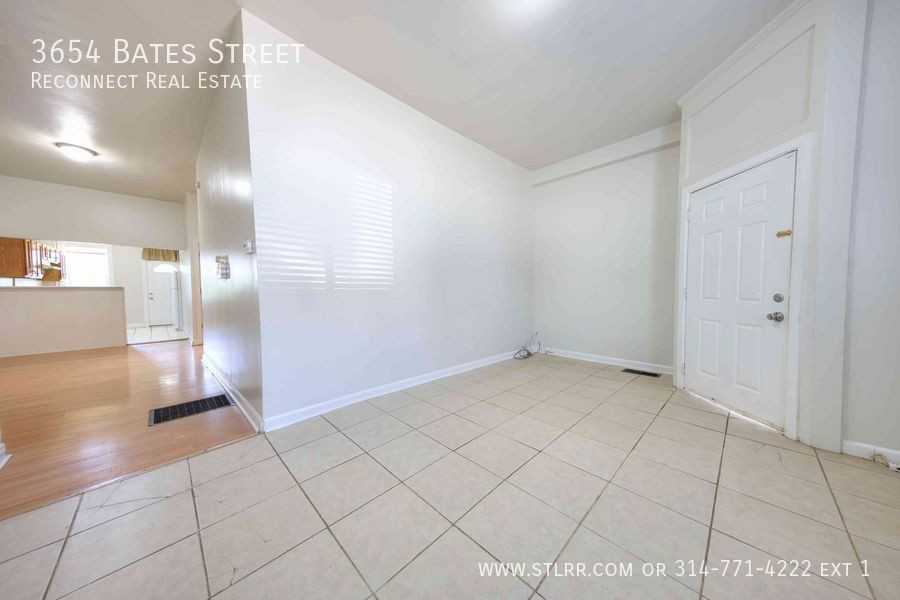 3654 Bates St - Photo 4 of 15