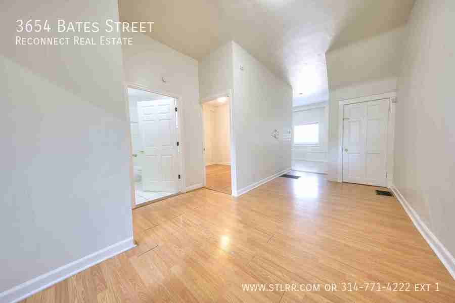 3654 Bates St - Photo 7 of 15