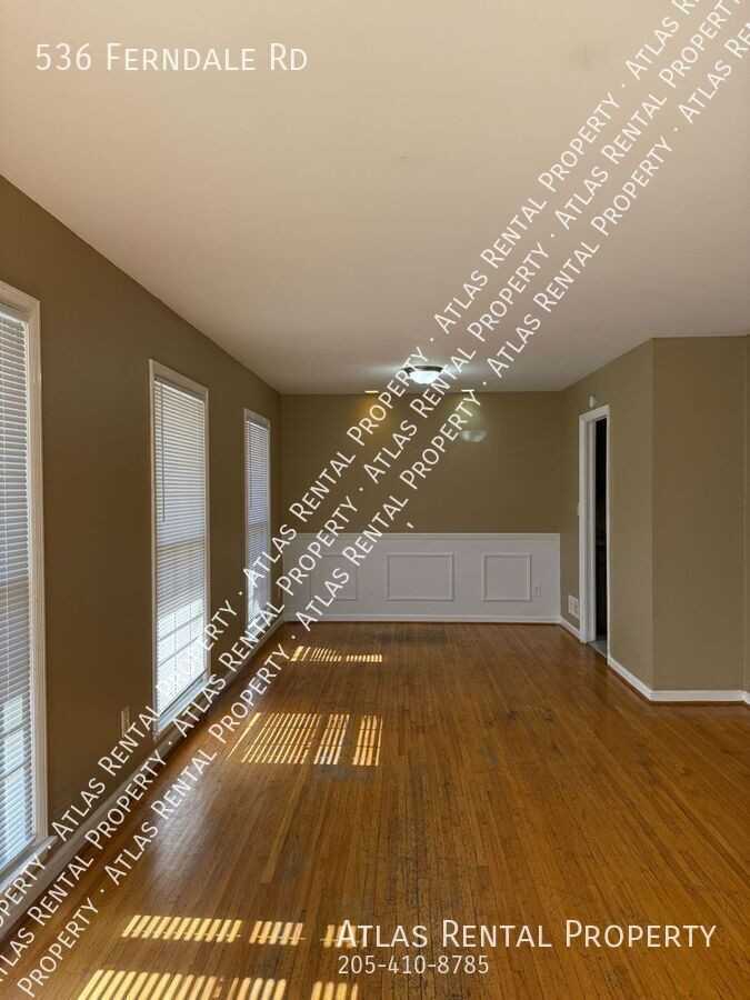 536 Ferndale Rd - Photo 3 of 10