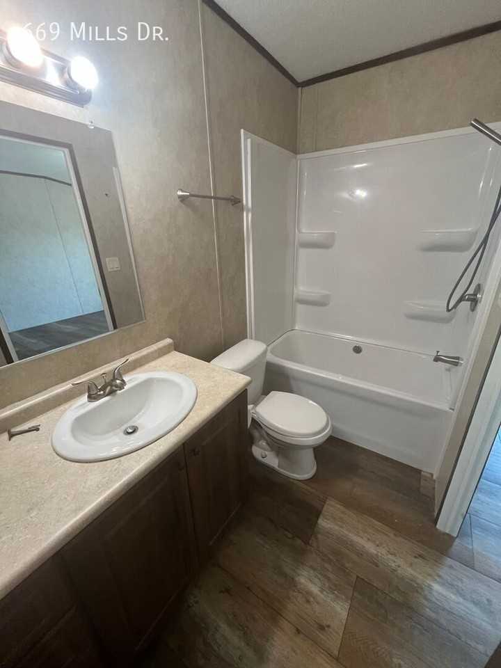 669 Mills Dr - Photo 6 of 16