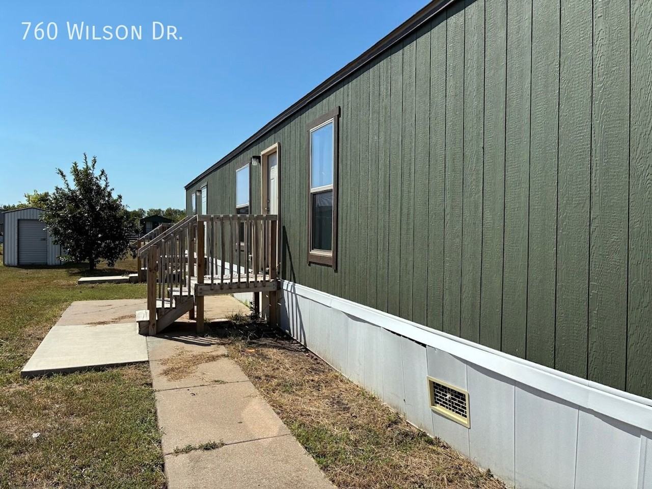 760 Wilson Dr - Photo 2 of 21