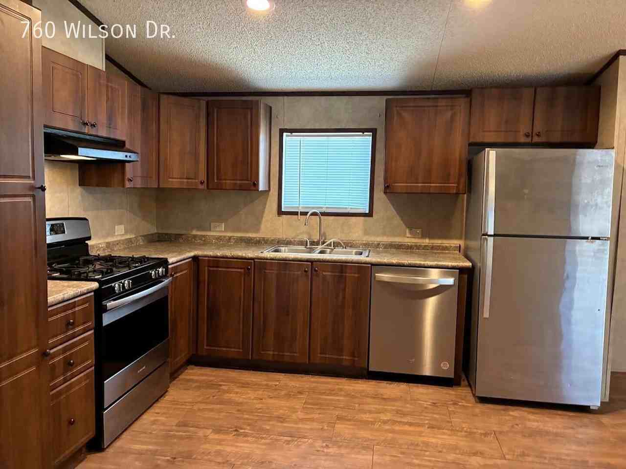 760 Wilson Dr - Photo 7 of 21