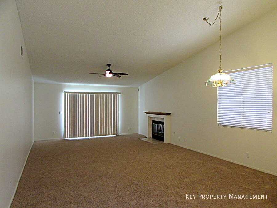 2746 Rungsted St - Photo 5 of 12