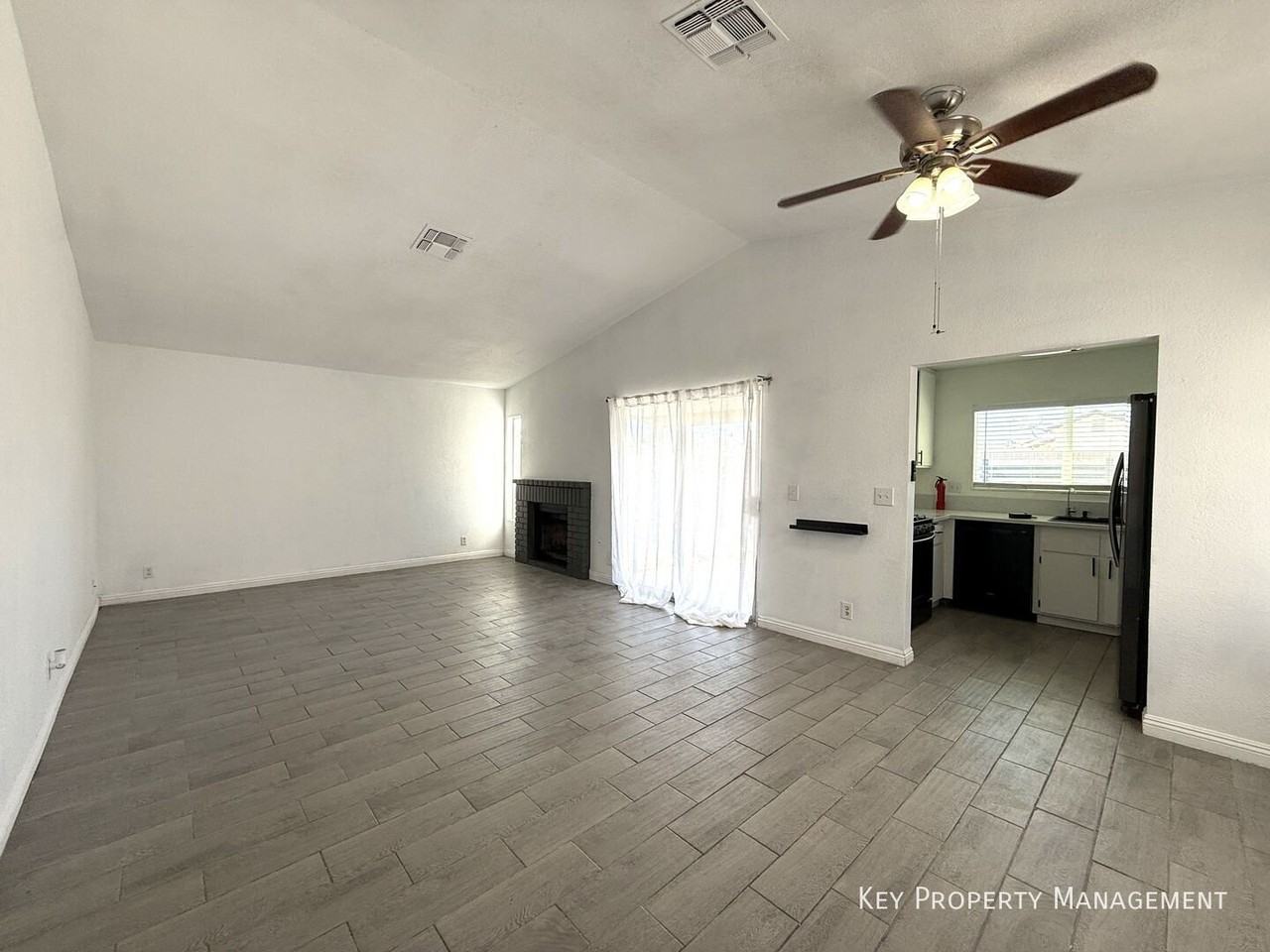 7311 Girard Dr - Photo 3 of 17