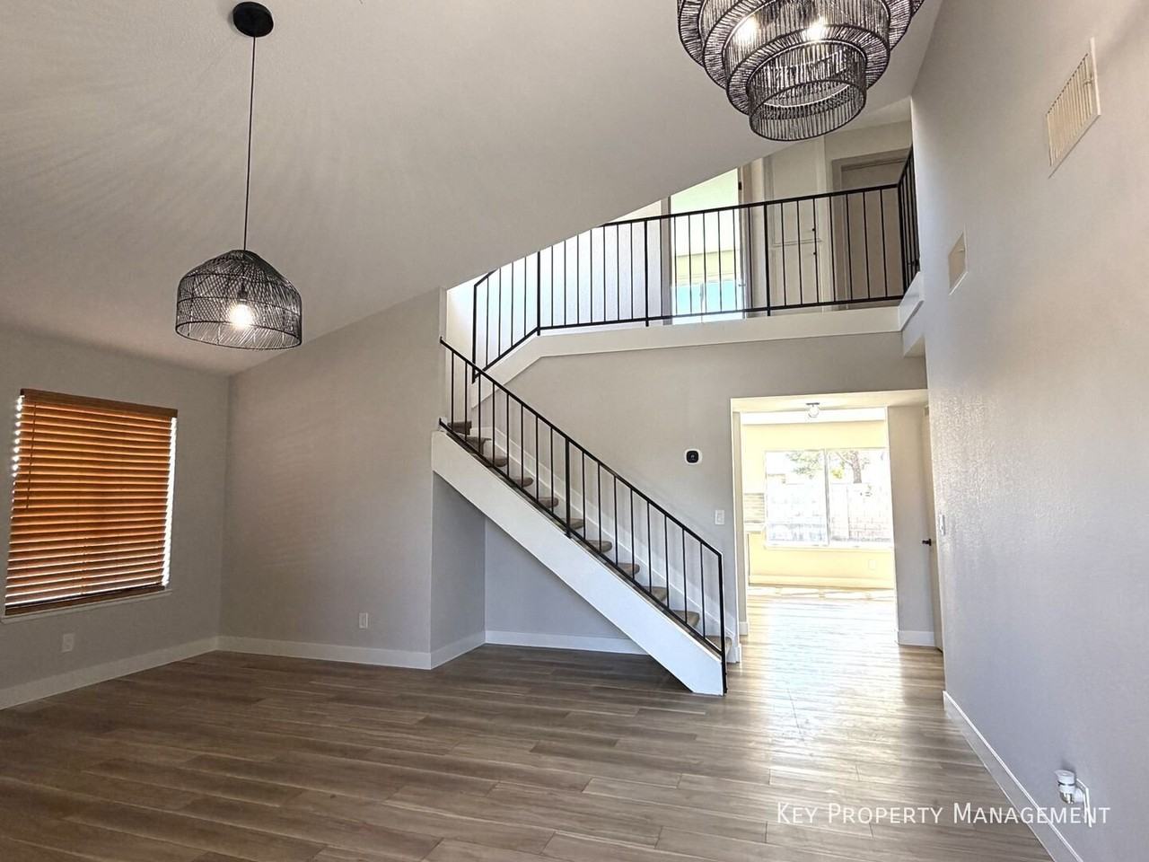 5629 Caladonia Ave - Photo 2 of 15