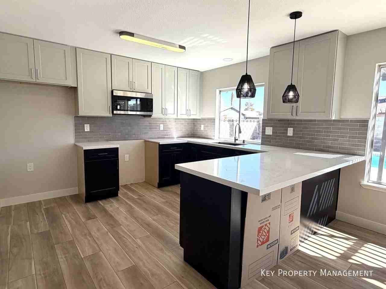 5629 Caladonia Ave - Photo 3 of 15