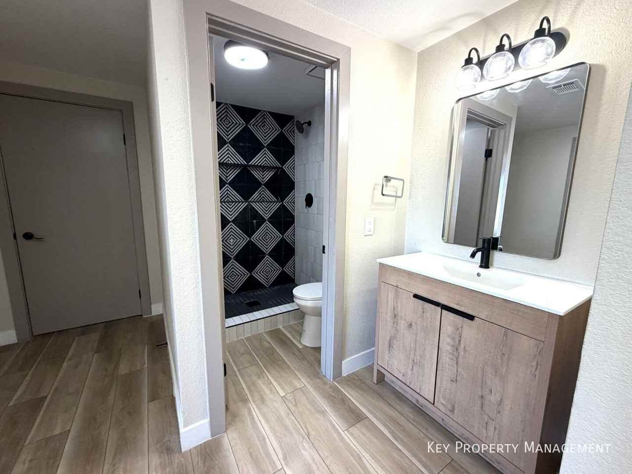 5629 Caladonia Ave - Photo 7 of 15