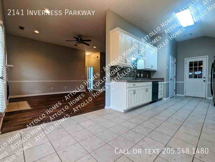 2141 Inverness Pkwy - Photo 2 of 13