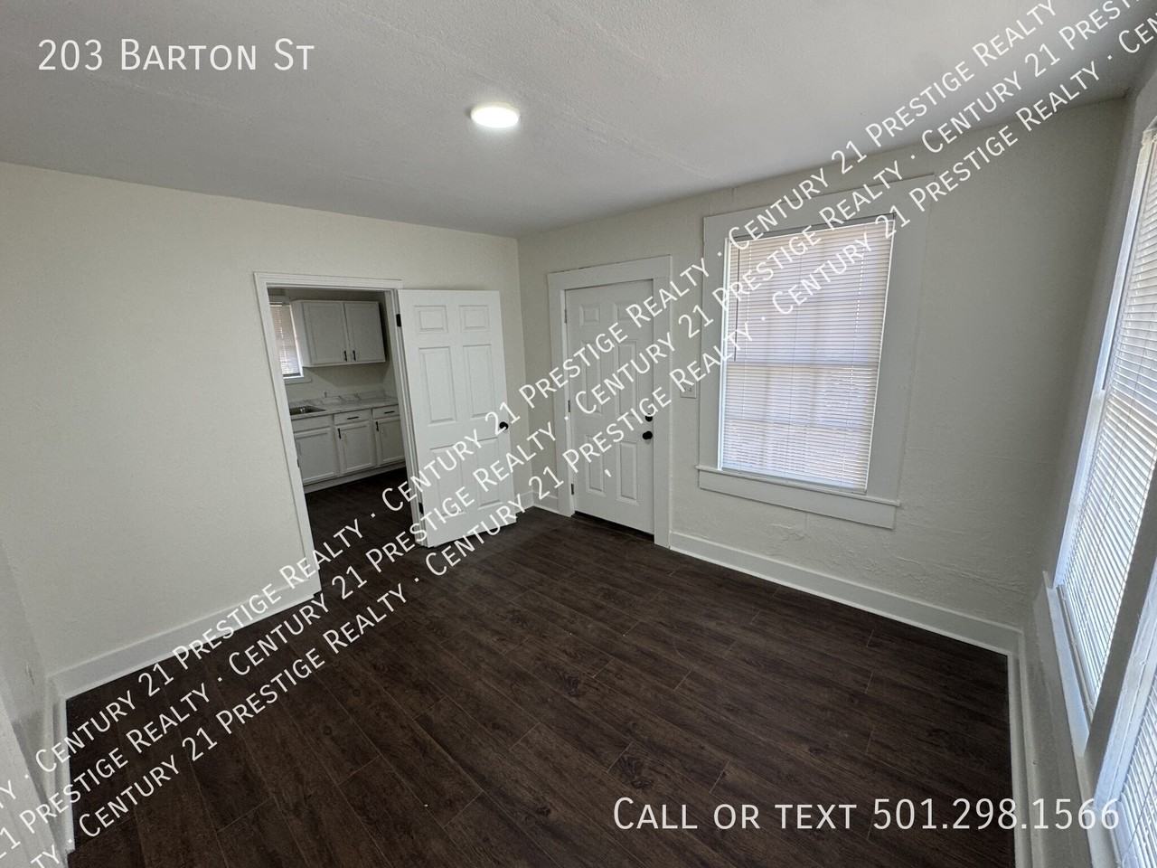 203 Barton St - Photo 2 of 13