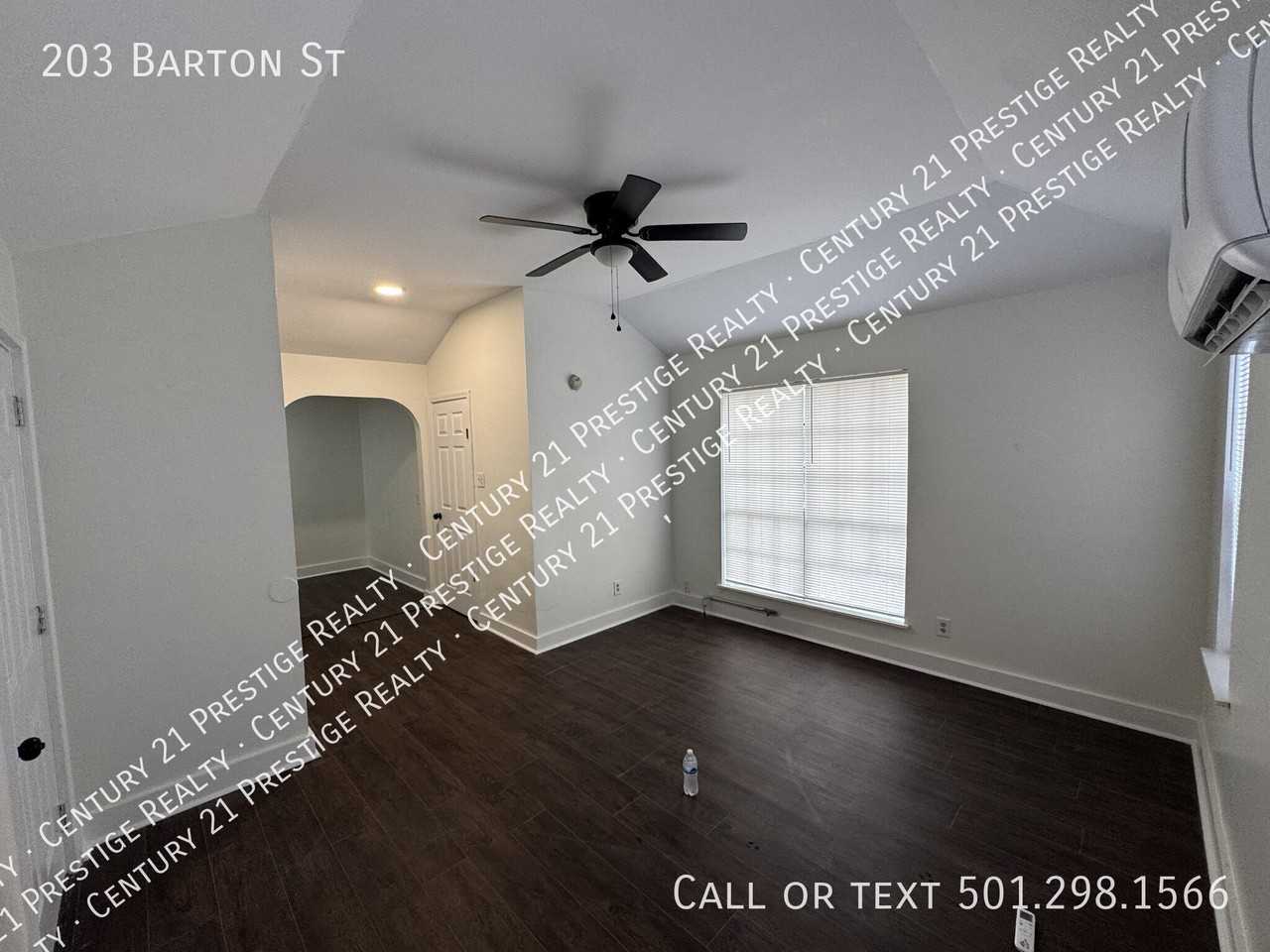 203 Barton St - Photo 5 of 13