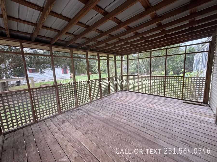 7719 Bermuda Dr - Photo 2 of 11