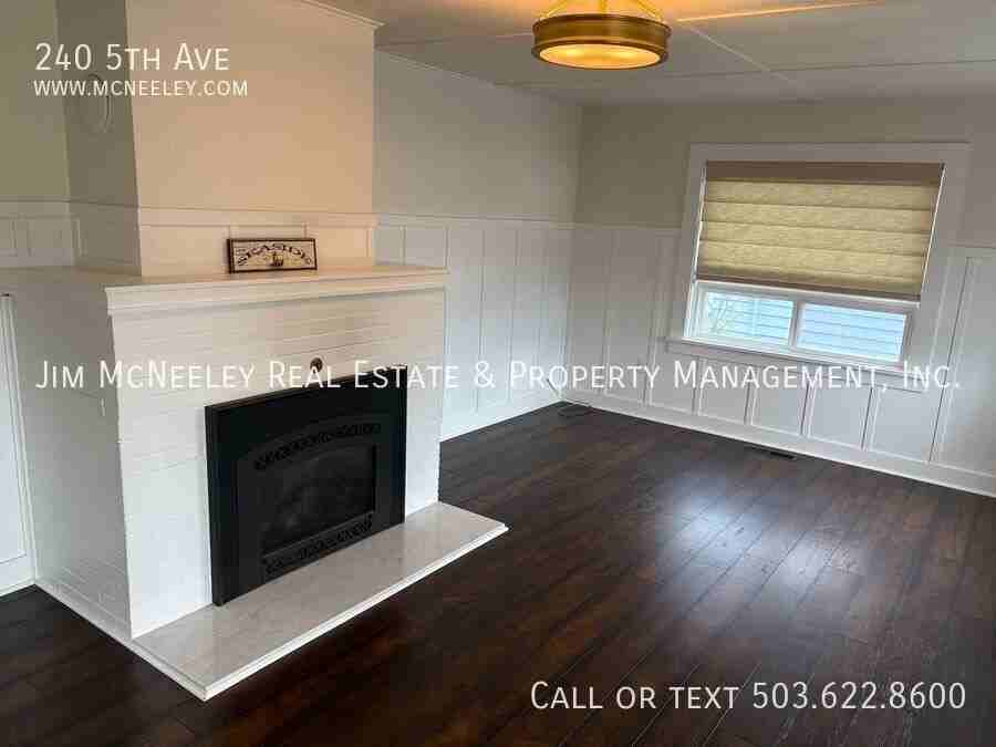 240 5th Ave - Photo 4 of 29