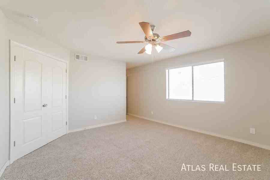 5006 W Torrey Pines Cir - Photo 7 of 21