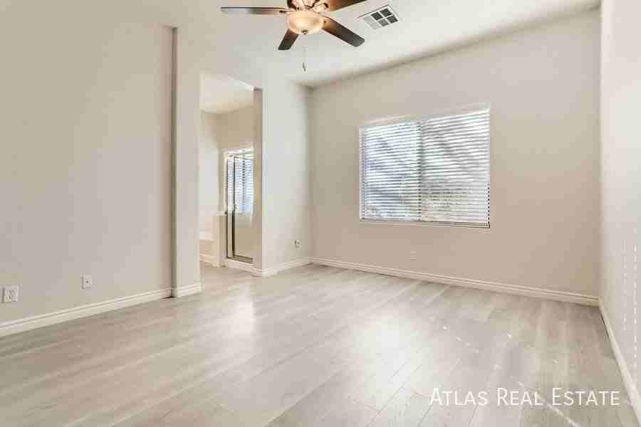 9121 Little Horse Ave - Photo 5 of 17