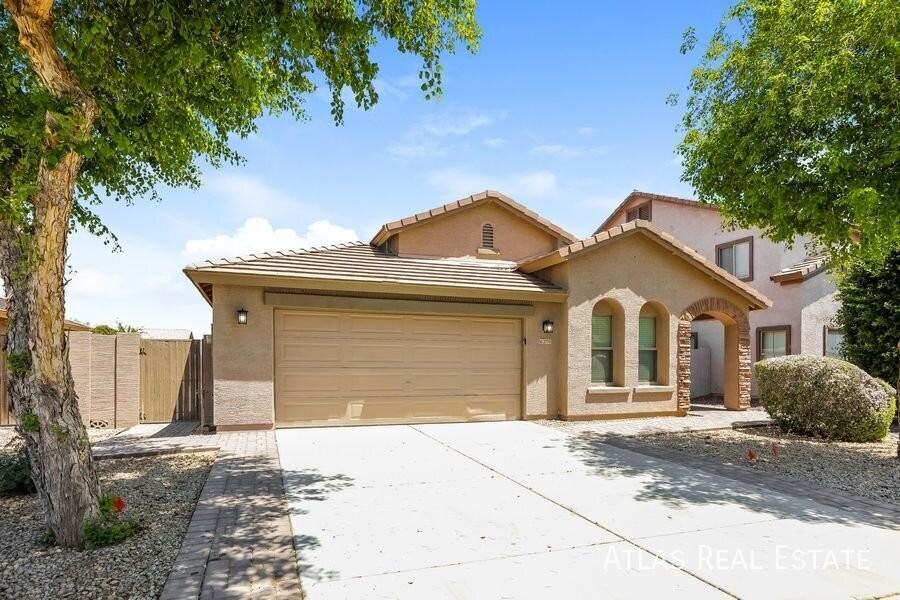 2770 E Dust Devil Dr - Photo 3 of 32