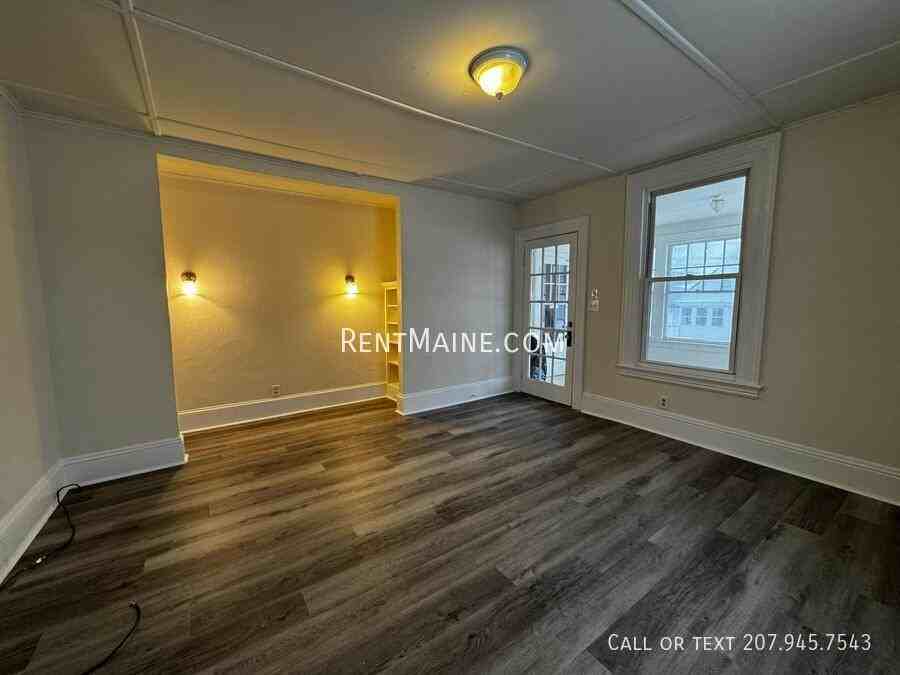 276 Main St #3 - Photo 3 of 11