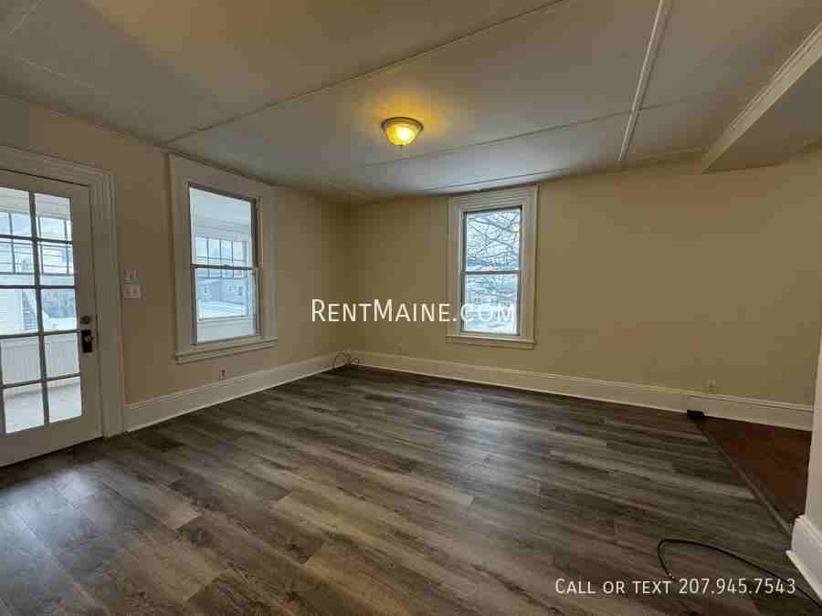276 Main St #3 - Photo 5 of 11