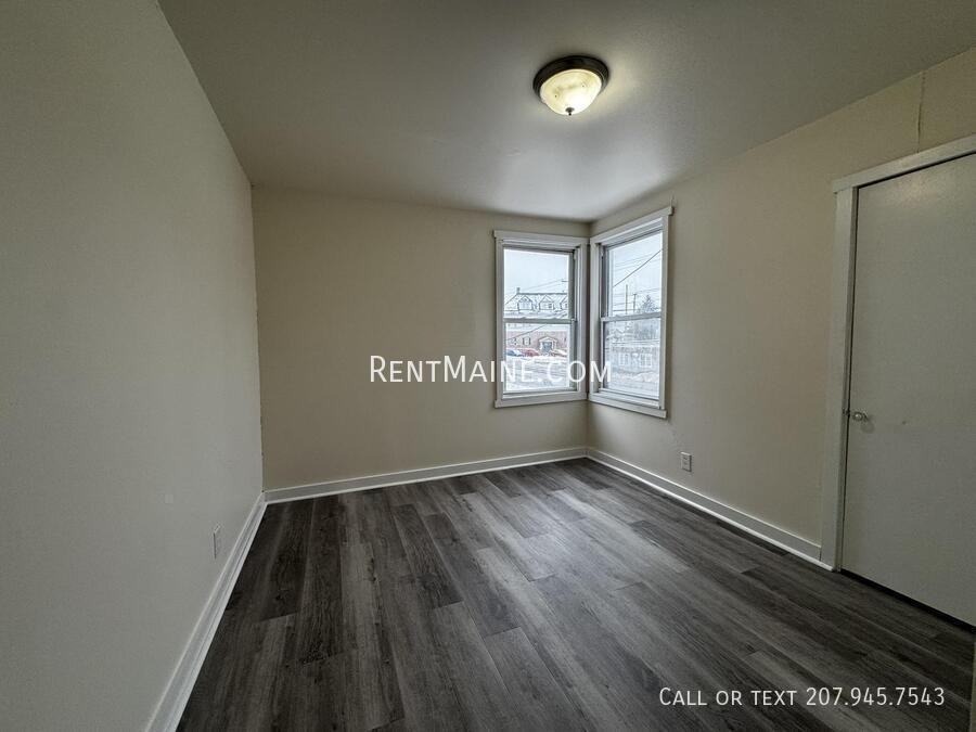 276 Main St #3 - Photo 7 of 11