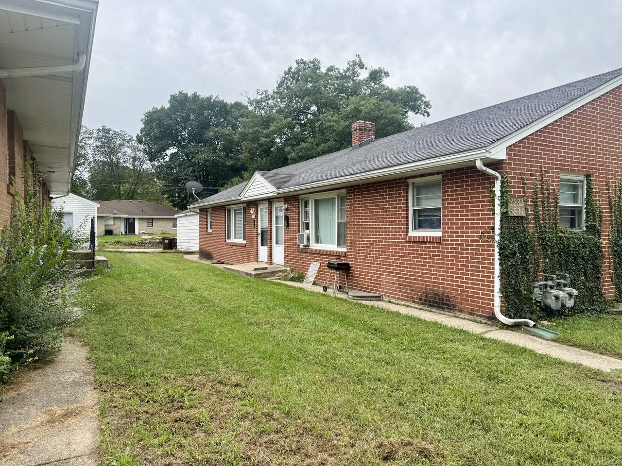 3234 Montrose Ave #3234