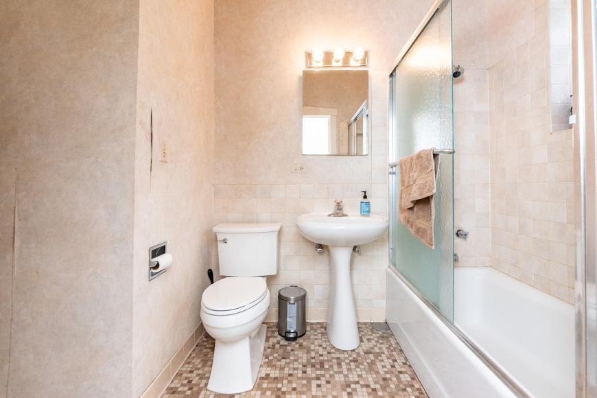 3413 N Elaine Pl - Photo 7 of 10