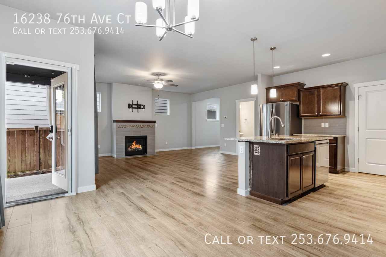 16238 76th Avenue Ct E - Photo 3 of 24