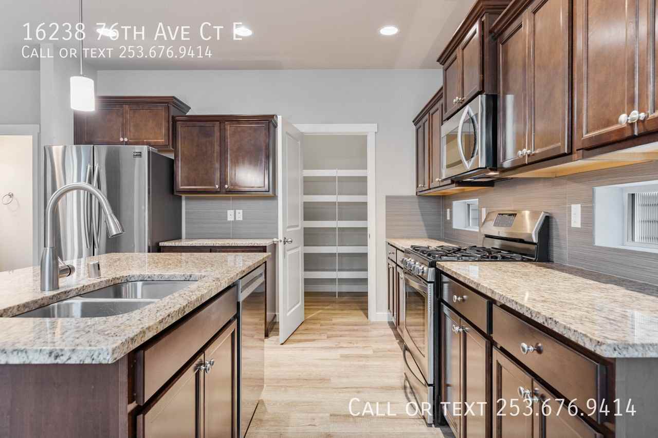 16238 76th Avenue Ct E - Photo 4 of 24
