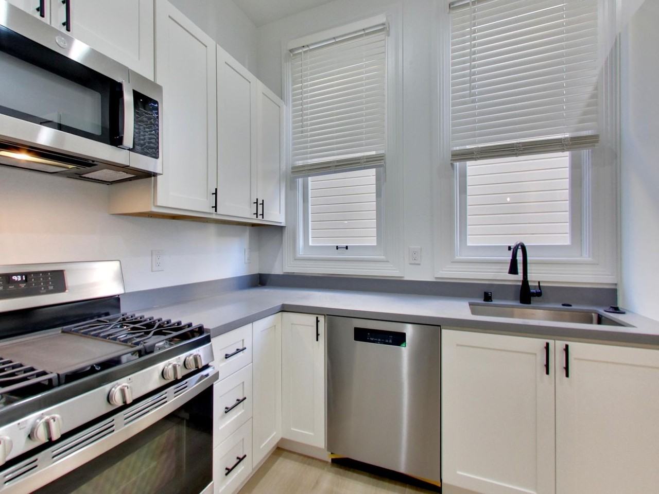 1086 Fulton St #2 - Photo 5 of 31
