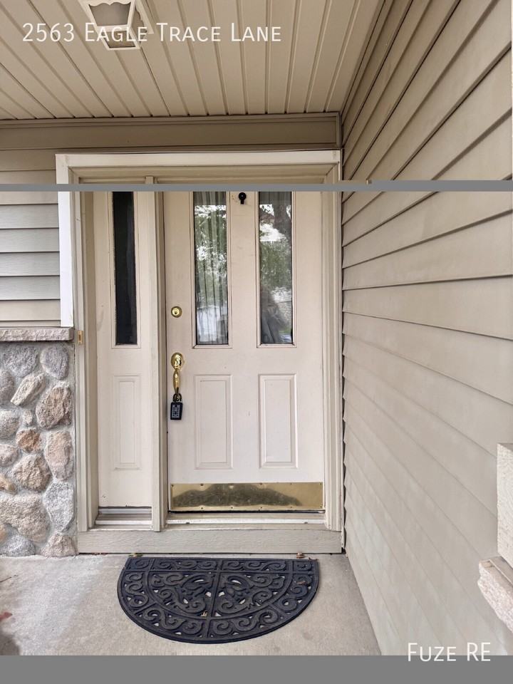 2563 Eagle Trace Ln - Photo 3 of 29