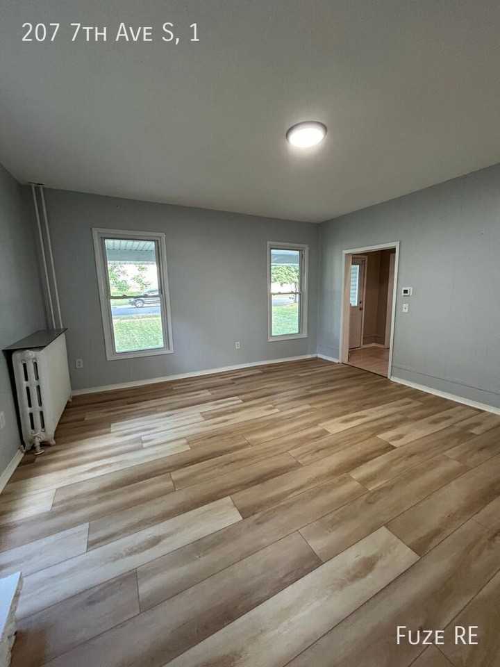 207 7th Ave S ##1 - Photo 7 of 19